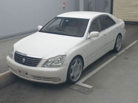 2004 Toyota Crown GRS182[0]