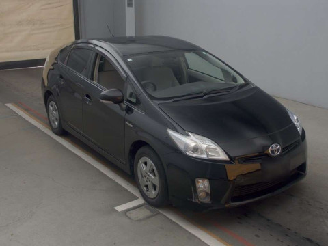 2010 Toyota Prius ZVW30[2]