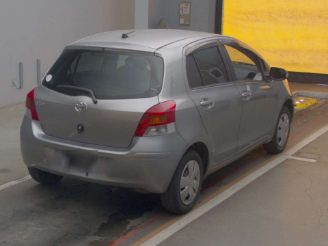 2007 Toyota Vitz SCP90[1]