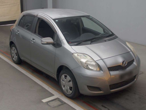 2007 Toyota Vitz SCP90[2]