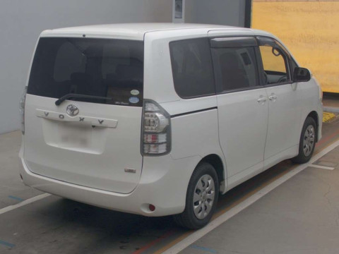 2012 Toyota Voxy ZRR70G[1]