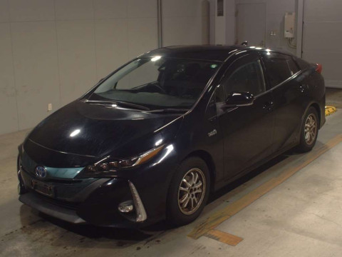 2017 Toyota Prius PHV ZVW52[0]