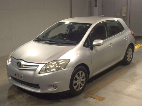 2010 Toyota Auris NZE151H[0]