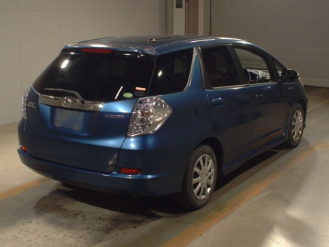 2013 Honda Fit Shuttle Hybrid GP2[1]