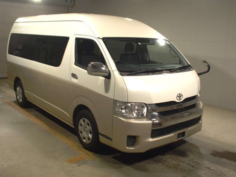 2020 Toyota Hiace Wagon TRH224W[2]