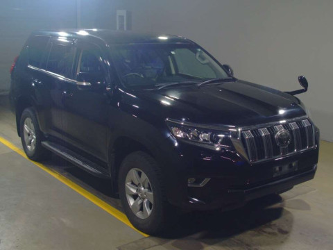 2018 Toyota Land Cruiser Prado TRJ150W[2]