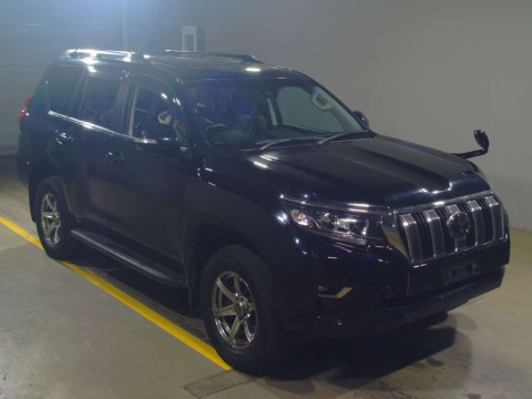 2017 Toyota Land Cruiser Prado GDJ150W[2]