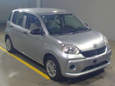 2016 Toyota Passo M700A[2]