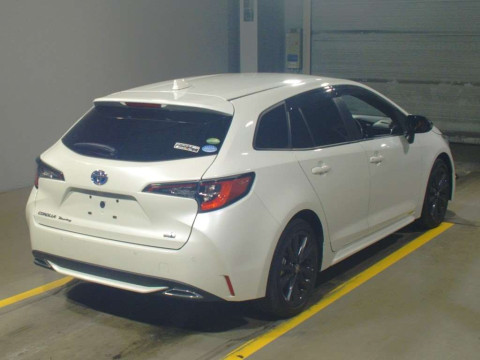 2021 Toyota Corolla Touring Wagon ZWE211W[1]