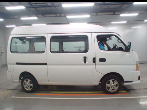 2011 Nissan Caravan Van CWGE25[2]