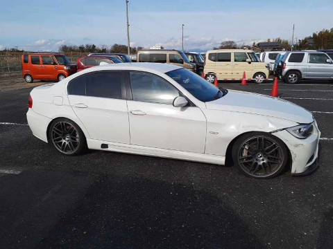 2005 BMW 3 Series VB30[2]