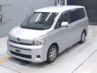 2012 Toyota Voxy