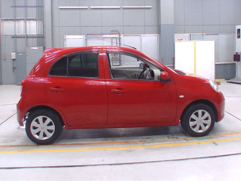 2010 Nissan March K13[2]