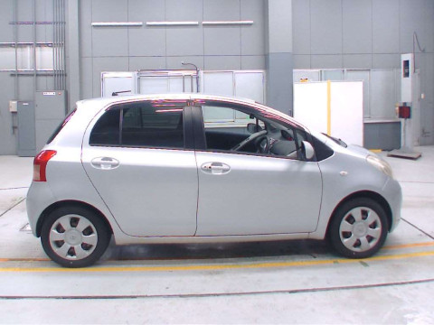 2006 Toyota Vitz SCP90[2]