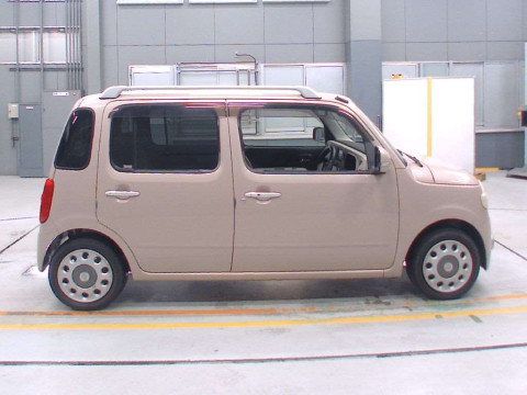 2010 Daihatsu Mira Cocoa L675S[2]