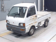 1999 Mitsubishi Minicab Truck