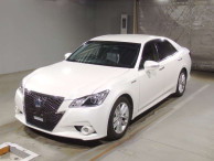 2013 Toyota Crown Hybrid