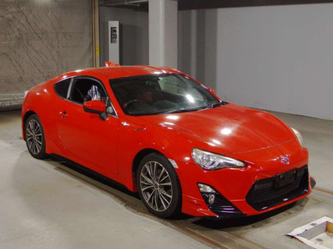 2012 Toyota 86 ZN6[2]