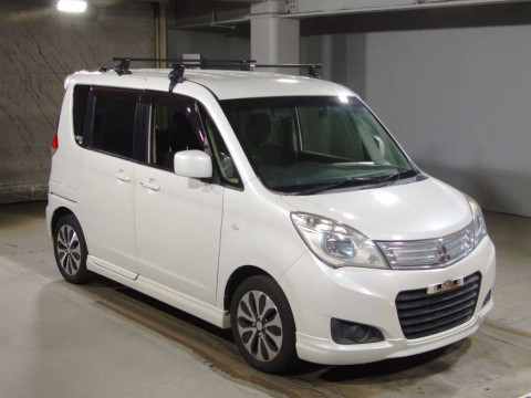 2015 Mitsubishi Delica D2 MB15S[2]