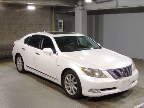 2009 Lexus LS USF40[2]