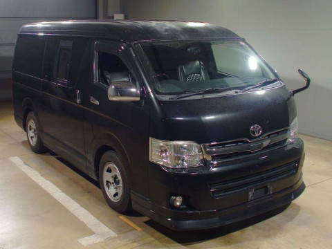 2013 Toyota Hiace Van KDH211K[2]