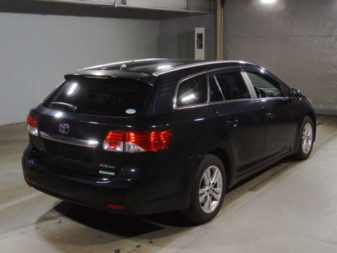 2014 Toyota Avensis Wagon ZRT272W[1]