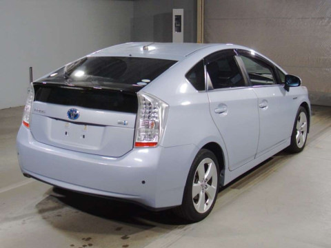 2010 Toyota Prius ZVW30[1]