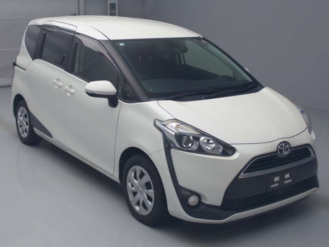 2016 Toyota Sienta NSP170G[2]