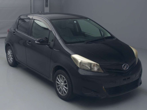 2012 Toyota Vitz KSP130[2]