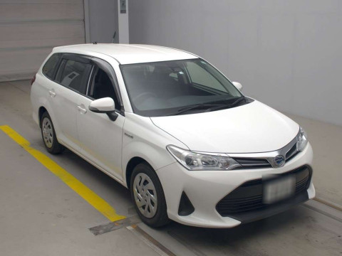 2018 Toyota Corolla Fielder NKE165G[2]