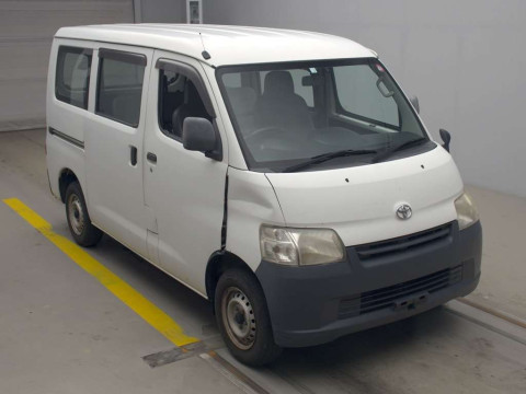 2012 Toyota Townace Van S402M[2]