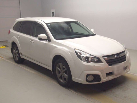 2013 Subaru Legacy Outback BRM[2]