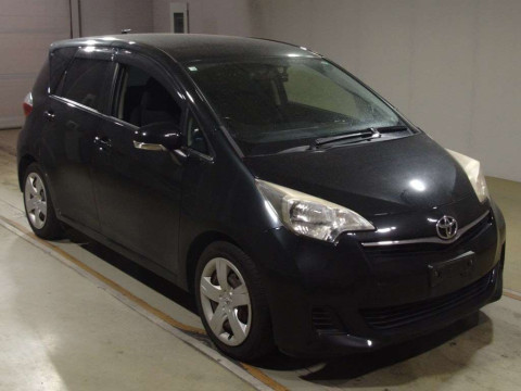 2012 Toyota Ractis NCP120[2]