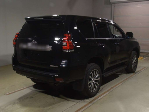 2020 Toyota Land Cruiser Prado TRJ150W[1]