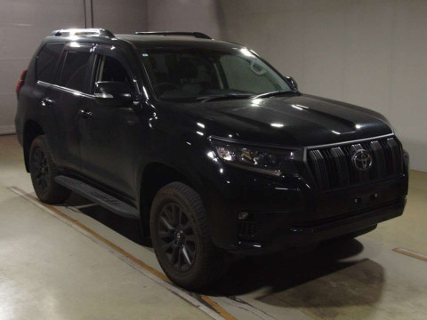 2023 Toyota Land Cruiser Prado TRJ150W[2]