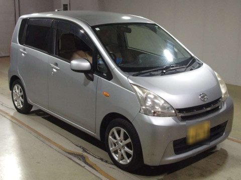 2011 Daihatsu Move LA100S[2]