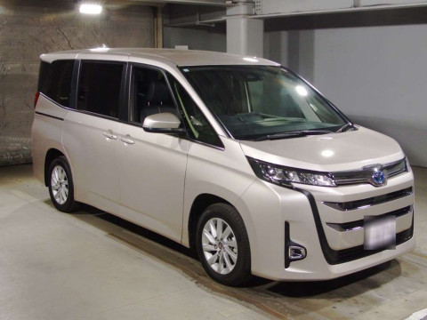 2023 Toyota Noah ZWR90W[2]