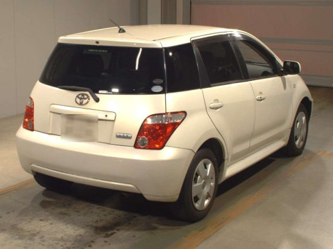 2006 Toyota IST NCP60[1]