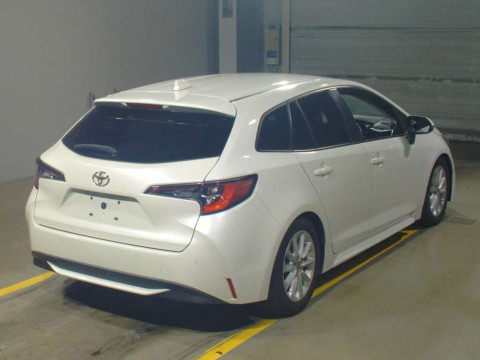 2020 Toyota Corolla Touring Wagon ZRE212W[1]