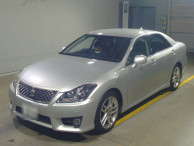 2012 Toyota Crown