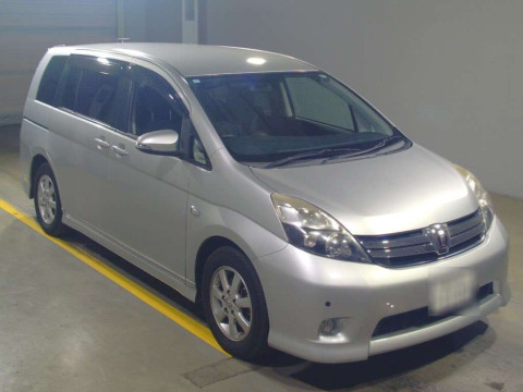 2013 Toyota Isis ZGM10W[2]