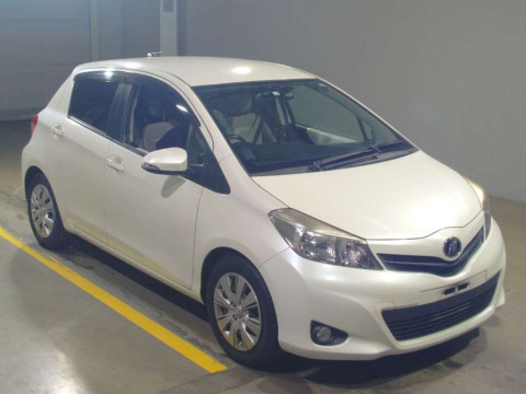 2012 Toyota Vitz NSP130[2]