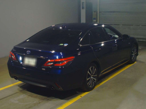 2019 Toyota Crown Hybrid AZSH20[1]