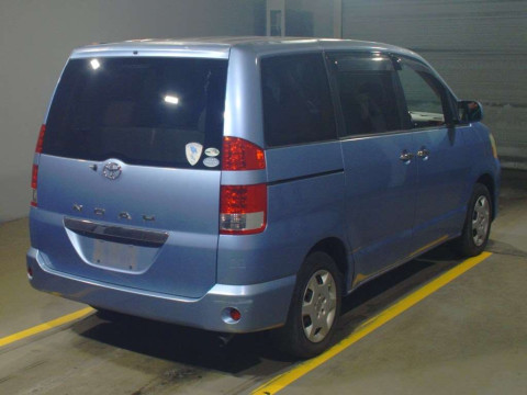 2006 Toyota Noah AZR60G[1]