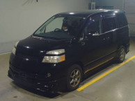 2006 Toyota Voxy