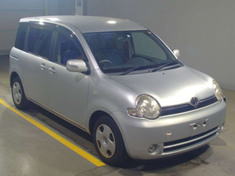 2004 Toyota Sienta NCP81G[2]