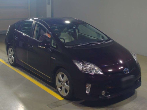 2014 Toyota Prius ZVW30[2]