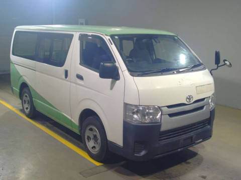 2017 Toyota Hiace Van TRH200V[2]