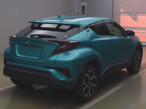 2016 Toyota C-HR NGX50[1]