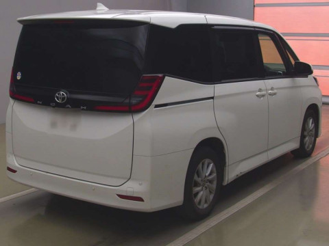 2022 Toyota Noah MZRA90W[1]